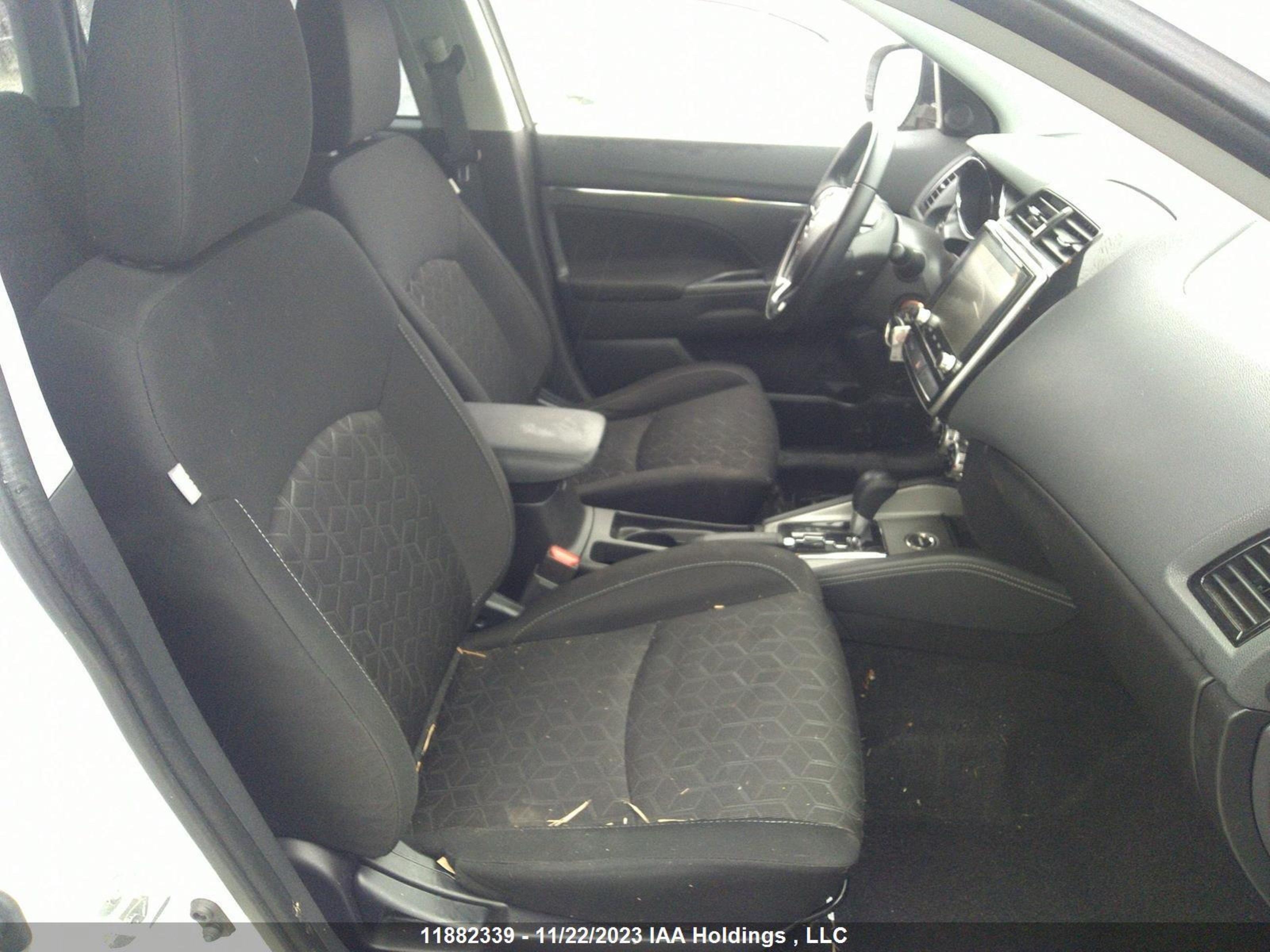 Photo 4 VIN: JA4AJVAW8MU601280 - MITSUBISHI RVR 