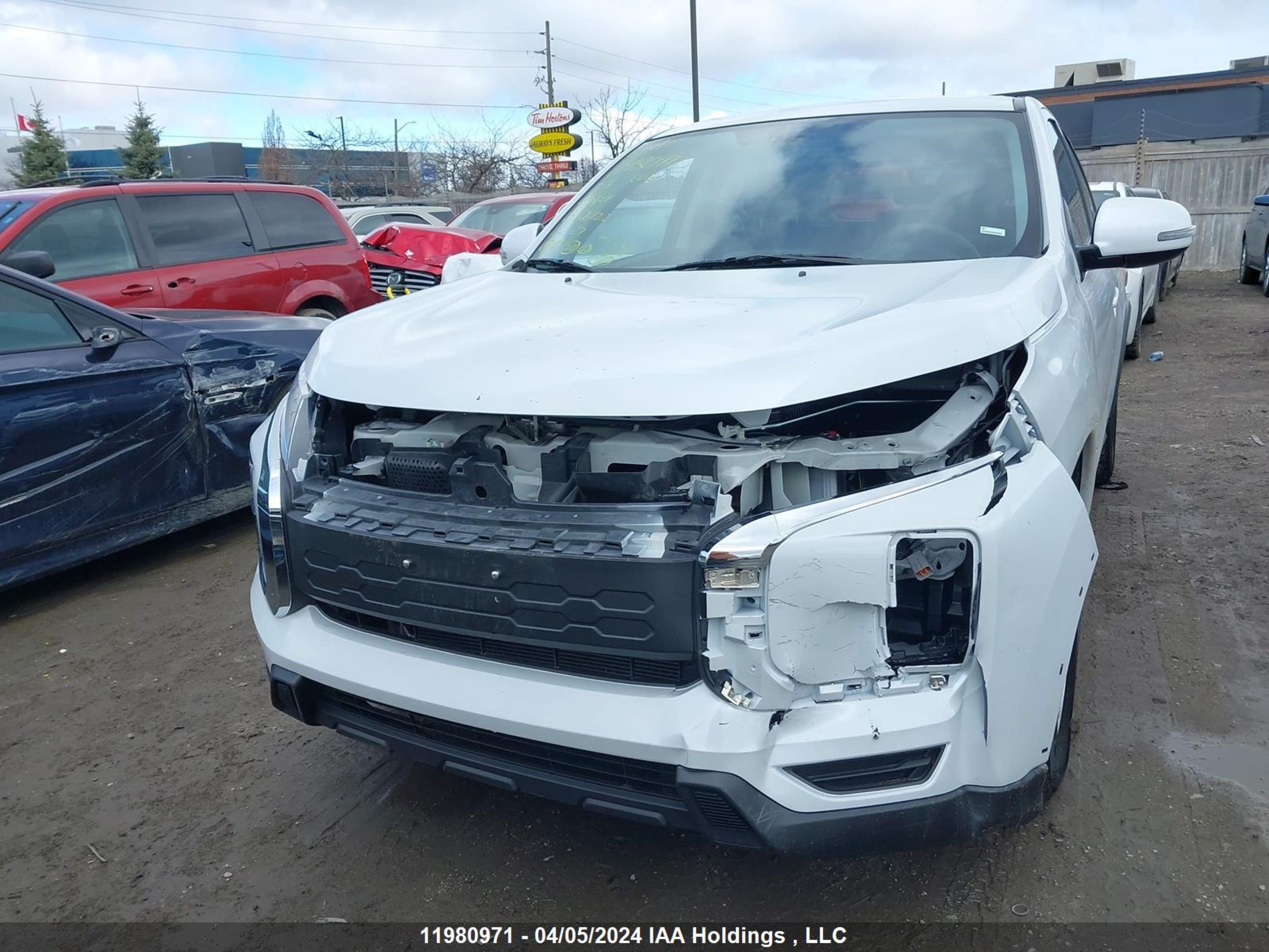 Photo 12 VIN: JA4AJVAW9PU606122 - MITSUBISHI RVR 