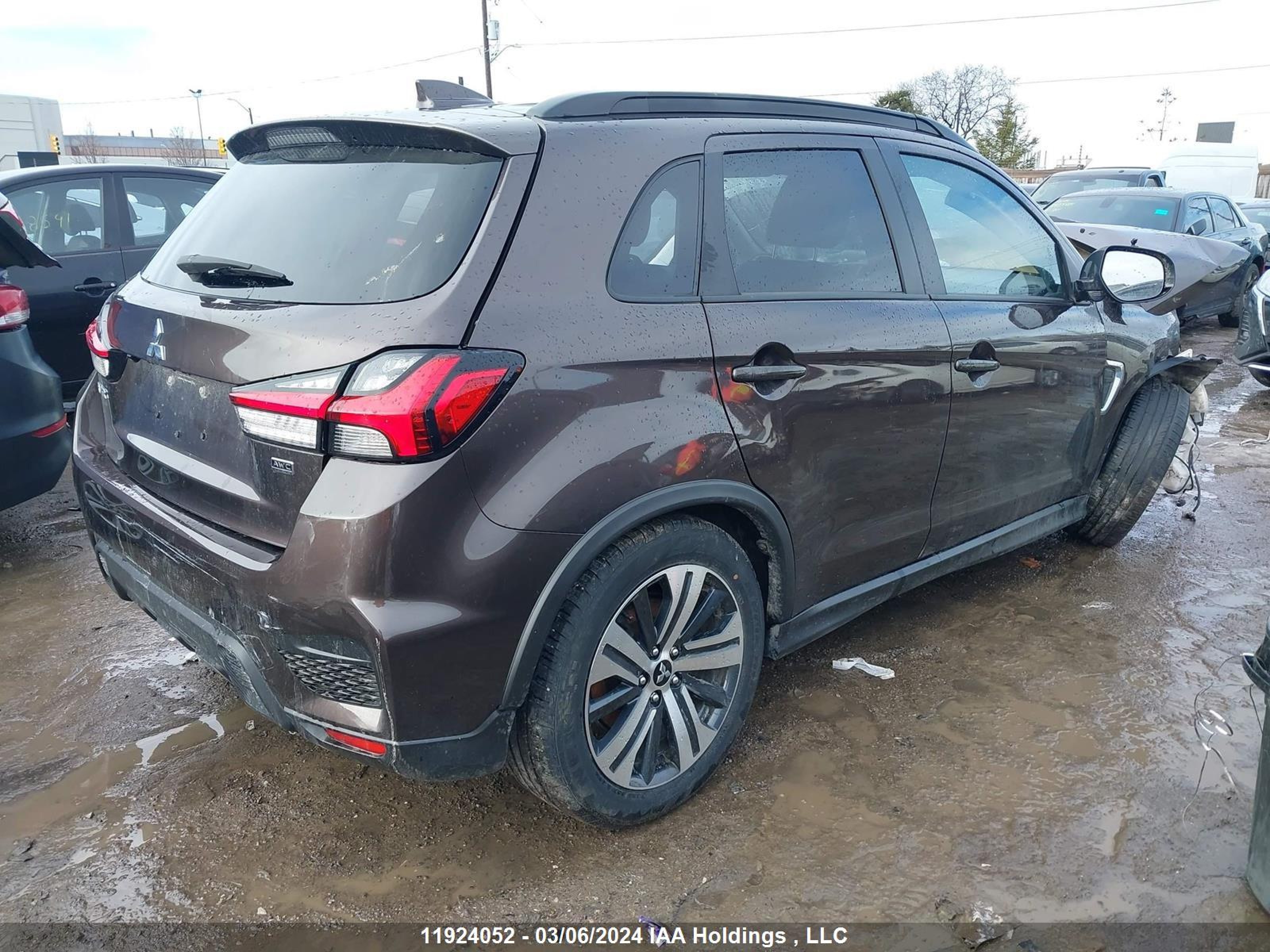 Photo 3 VIN: JA4AJVAWXNU601282 - MITSUBISHI RVR 