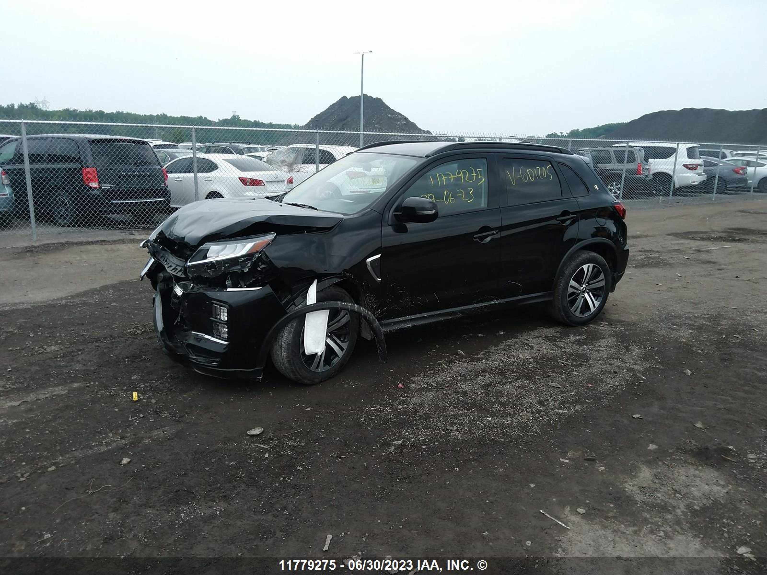 Photo 1 VIN: JA4AJVAWXPU601205 - MITSUBISHI RVR 