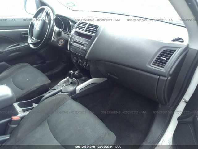 Photo 4 VIN: JA4AP3AU0CZ002229 - MITSUBISHI OUTLANDER SPORT 