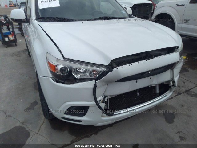 Photo 5 VIN: JA4AP3AU0CZ002229 - MITSUBISHI OUTLANDER SPORT 