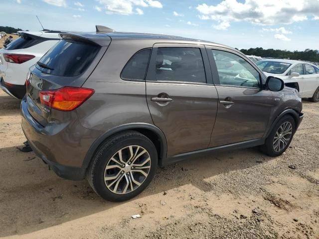 Photo 2 VIN: JA4AP3AU0HZ006837 - MITSUBISHI OUTLANDER 