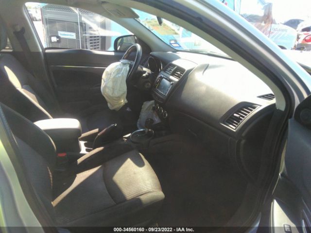 Photo 4 VIN: JA4AP3AU0HZ035772 - MITSUBISHI OUTLANDER SPORT 