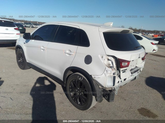 Photo 2 VIN: JA4AP3AU0HZ035982 - MITSUBISHI OUTLANDER SPORT 