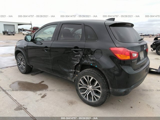 Photo 2 VIN: JA4AP3AU0HZ046996 - MITSUBISHI OUTLANDER SPORT 