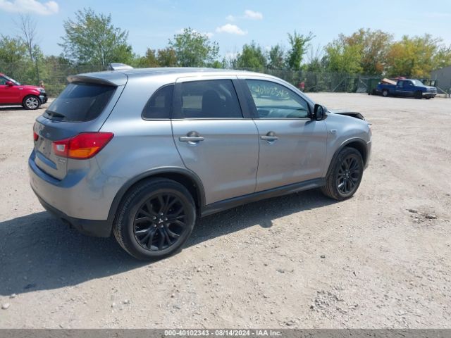 Photo 3 VIN: JA4AP3AU0HZ057156 - MITSUBISHI OUTLANDER SPORT 