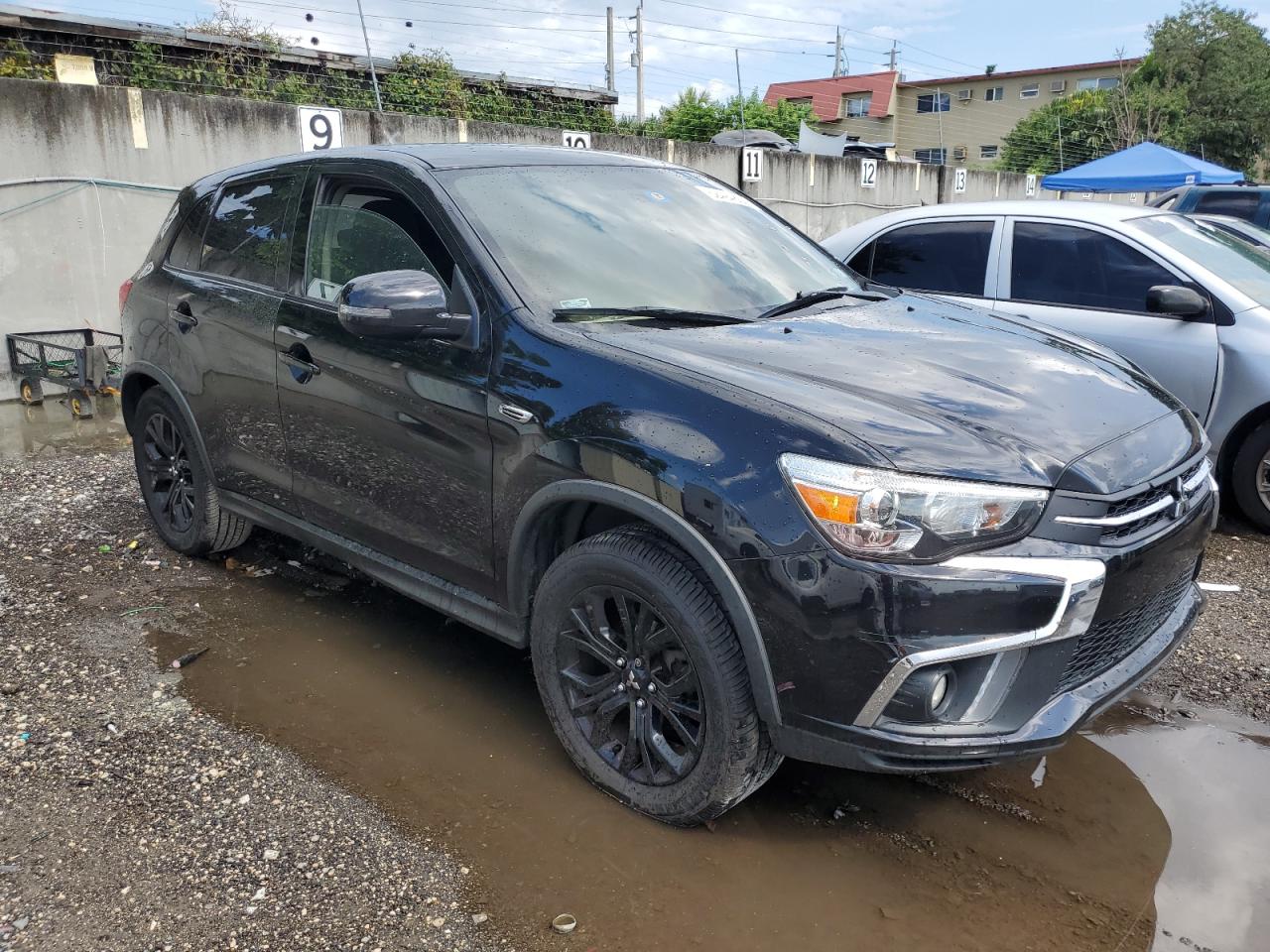 Photo 3 VIN: JA4AP3AU0JU004301 - MITSUBISHI OUTLANDER SPORT 