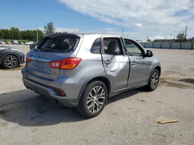 Photo 2 VIN: JA4AP3AU0JZ007279 - MITSUBISHI OUTLANDER 