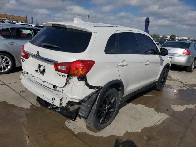 Photo 2 VIN: JA4AP3AU0KU008933 - MITSUBISHI OUTLANDER 