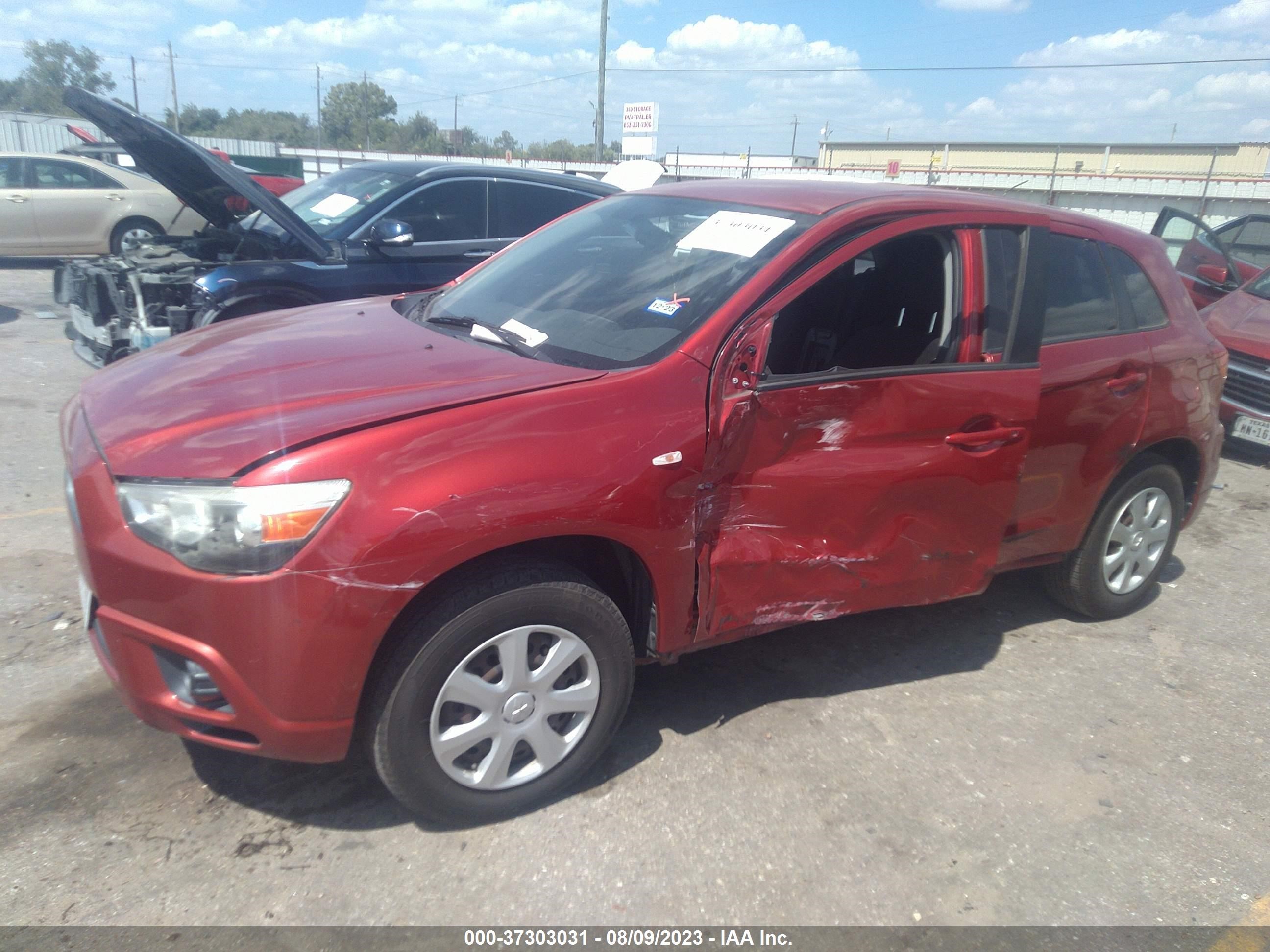 Photo 1 VIN: JA4AP3AU1CZ008976 - MITSUBISHI OUTLANDER 