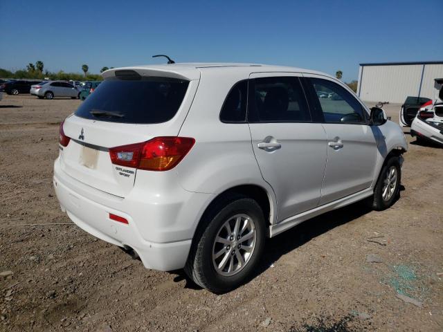 Photo 3 VIN: JA4AP3AU1CZ011280 - MITSUBISHI OUTLANDER 