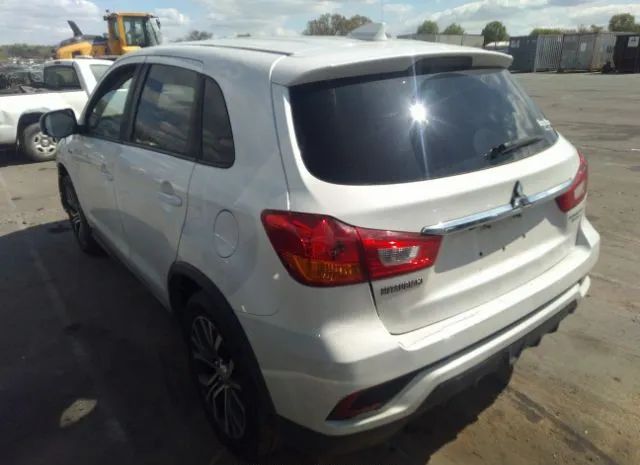 Photo 2 VIN: JA4AP3AU1JU002069 - MITSUBISHI OUTLANDER SPORT 