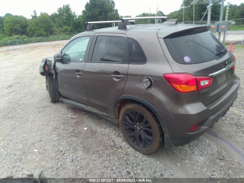 Photo 2 VIN: JA4AP3AU1JU009569 - MITSUBISHI OUTLANDER 