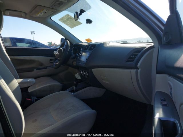 Photo 4 VIN: JA4AP3AU1KU035882 - MITSUBISHI OUTLANDER SPORT 