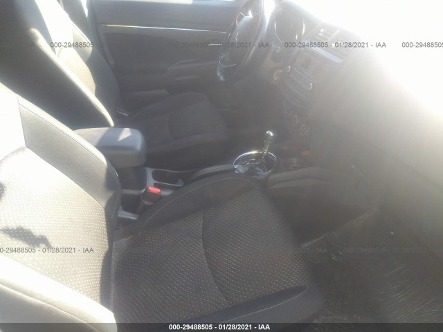 Photo 4 VIN: JA4AP3AU2GZ061854 - MITSUBISHI OUTLANDER SPORT 