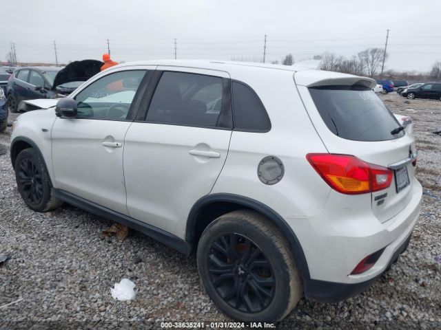 Photo 2 VIN: JA4AP3AU2JU003702 - MITSUBISHI OUTLANDER SPORT 