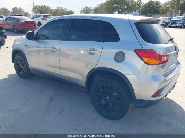 Photo 2 VIN: JA4AP3AU2JU006910 - MITSUBISHI OUTLANDER SPORT 