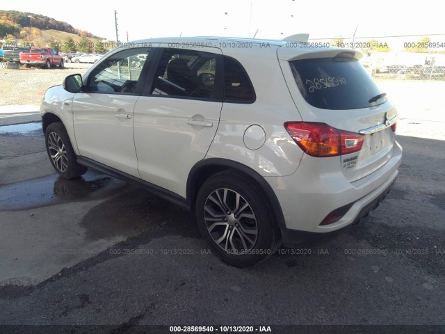 Photo 2 VIN: JA4AP3AU2JU016580 - MITSUBISHI OUTLANDER-SPORT 