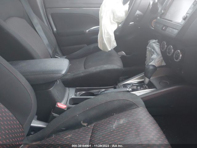 Photo 4 VIN: JA4AP3AU2KU022056 - MITSUBISHI OUTLANDER SPORT 