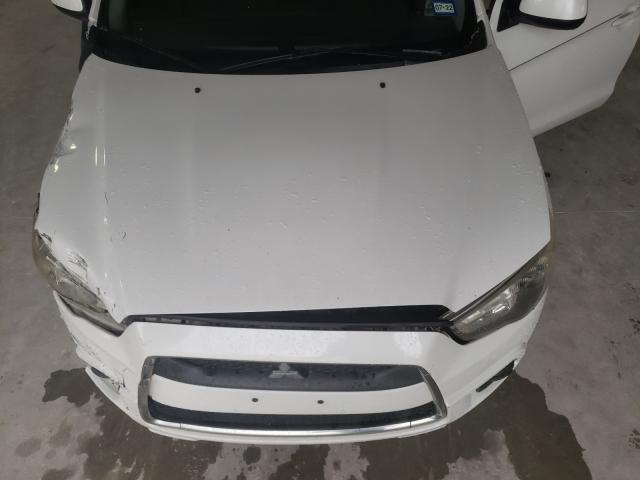 Photo 6 VIN: JA4AP3AU3BZ004426 - MITSUBISHI OUTLANDER 