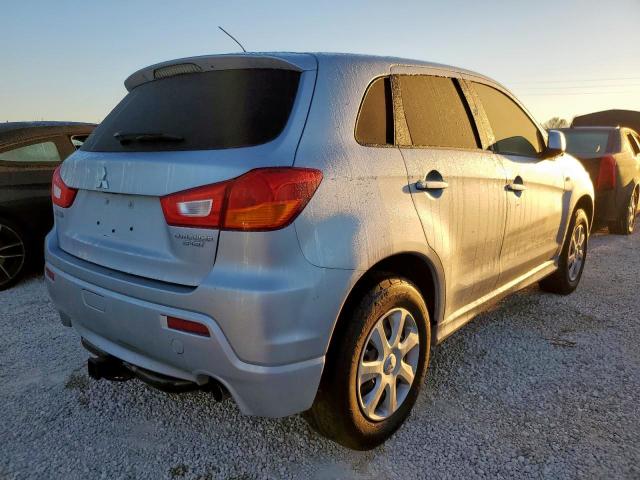 Photo 3 VIN: JA4AP3AU3CZ004475 - MITSUBISHI OUTLANDER 