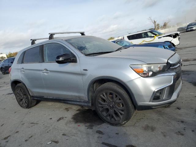 Photo 3 VIN: JA4AP3AU3JU009931 - MITSUBISHI OUTLANDER 