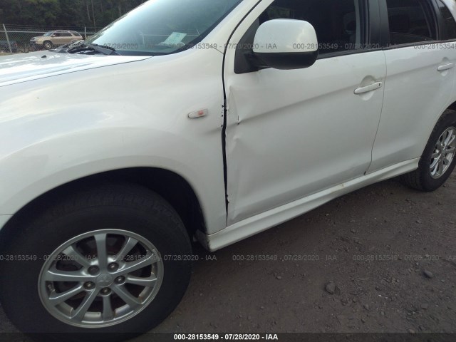 Photo 5 VIN: JA4AP3AU4BZ001566 - MITSUBISHI OUTLANDER SPORT 