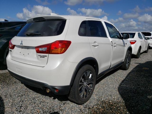 Photo 3 VIN: JA4AP3AU4HZ006632 - MITSUBISHI OUTLANDER 