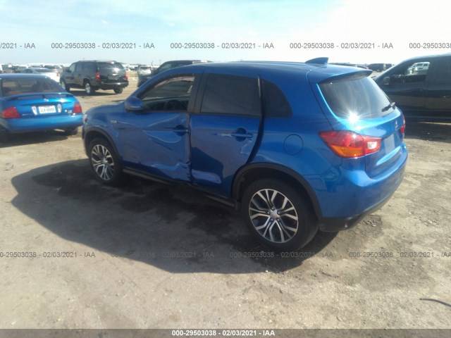 Photo 2 VIN: JA4AP3AU4HZ055989 - MITSUBISHI OUTLANDER 