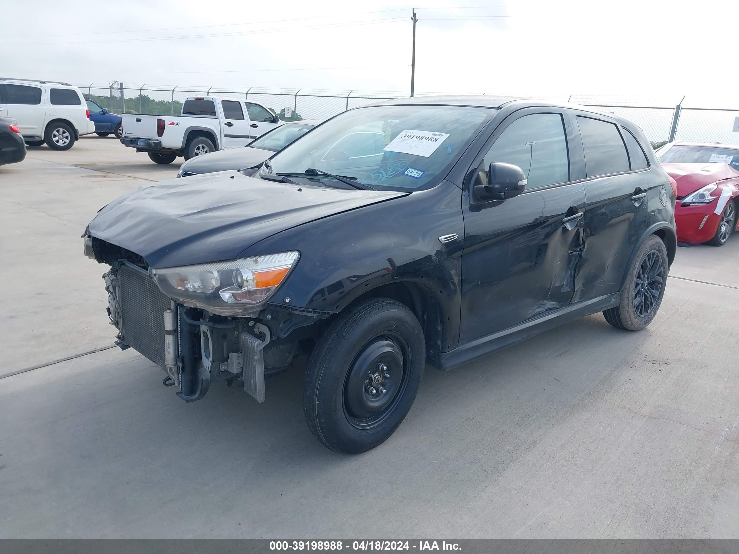 Photo 1 VIN: JA4AP3AU4JU005127 - MITSUBISHI OUTLANDER 