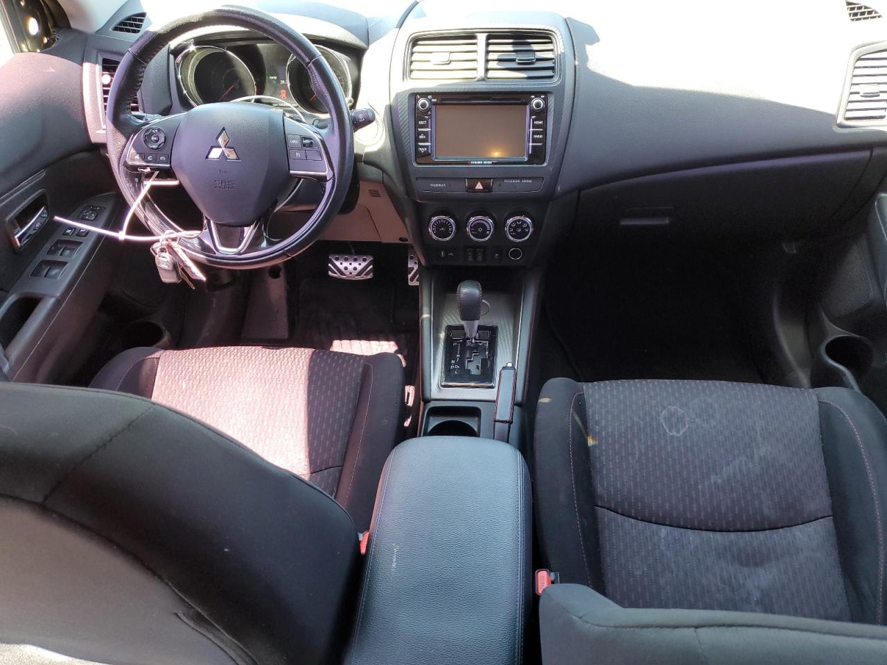 Photo 7 VIN: JA4AP3AU4JU005192 - MITSUBISHI OUTLANDER 