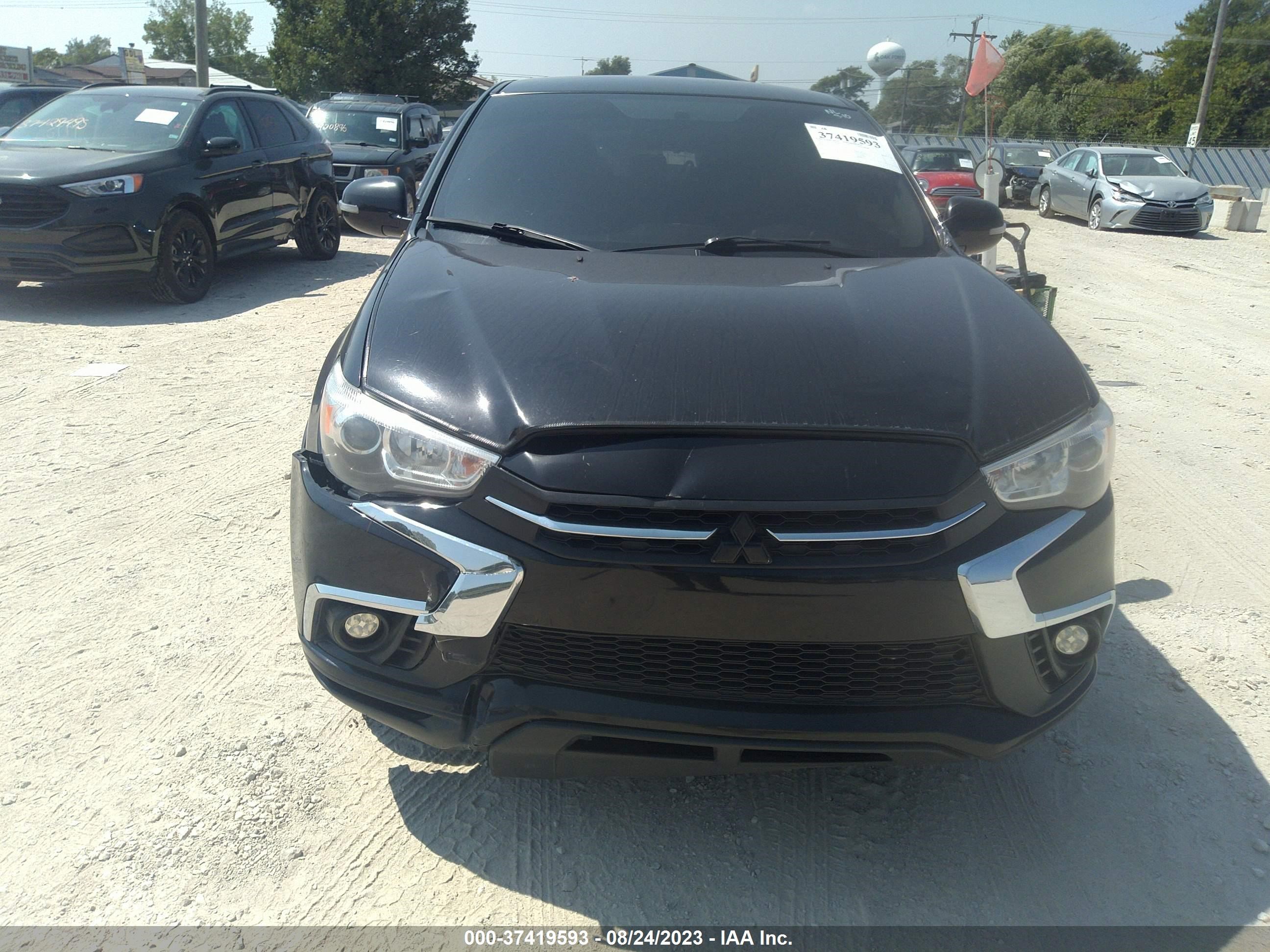 Photo 11 VIN: JA4AP3AU4KU026920 - MITSUBISHI OUTLANDER 