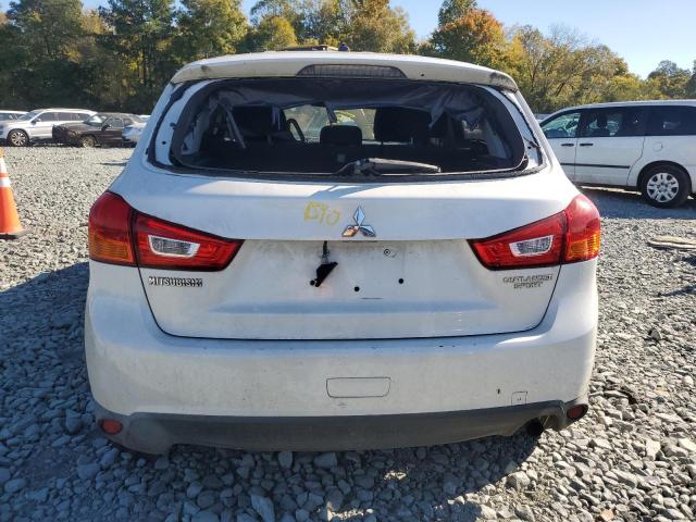 Photo 5 VIN: JA4AP3AU5GZ030744 - MITSUBISHI OUTLANDER 