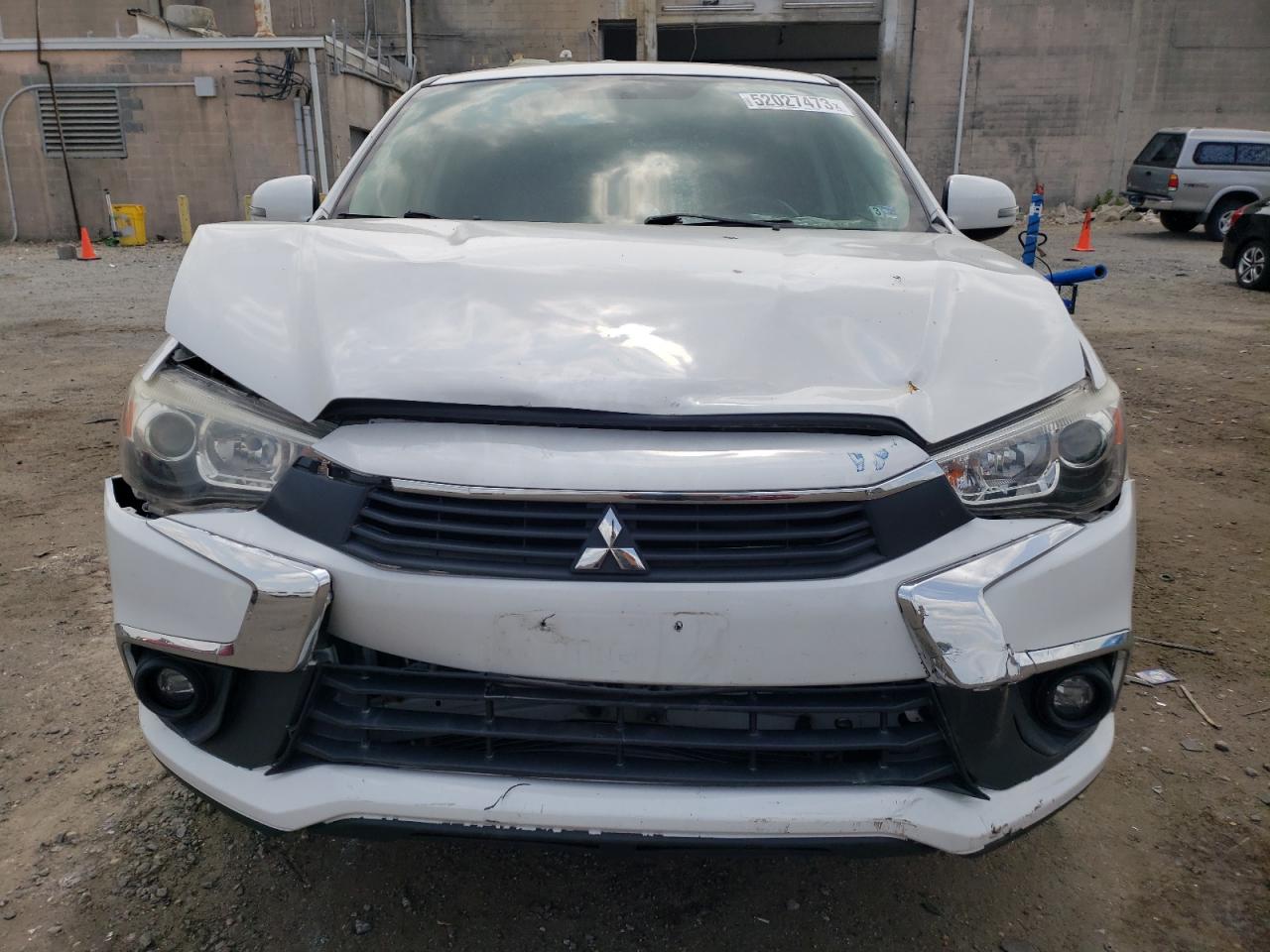 Photo 4 VIN: JA4AP3AU5GZ035037 - MITSUBISHI OUTLANDER 