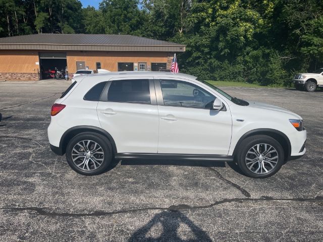 Photo 5 VIN: JA4AP3AU5HZ005053 - MITSUBISHI OUTLANDER SPORT 