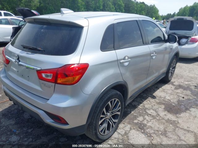 Photo 3 VIN: JA4AP3AU5JZ008170 - MITSUBISHI OUTLANDER SPORT 