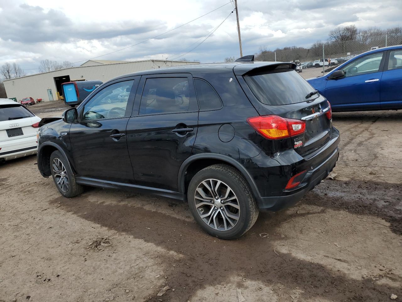 Photo 1 VIN: JA4AP3AU5KU033861 - MITSUBISHI OUTLANDER 