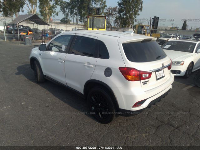 Photo 2 VIN: JA4AP3AU6JU013925 - MITSUBISHI OUTLANDER SPORT 