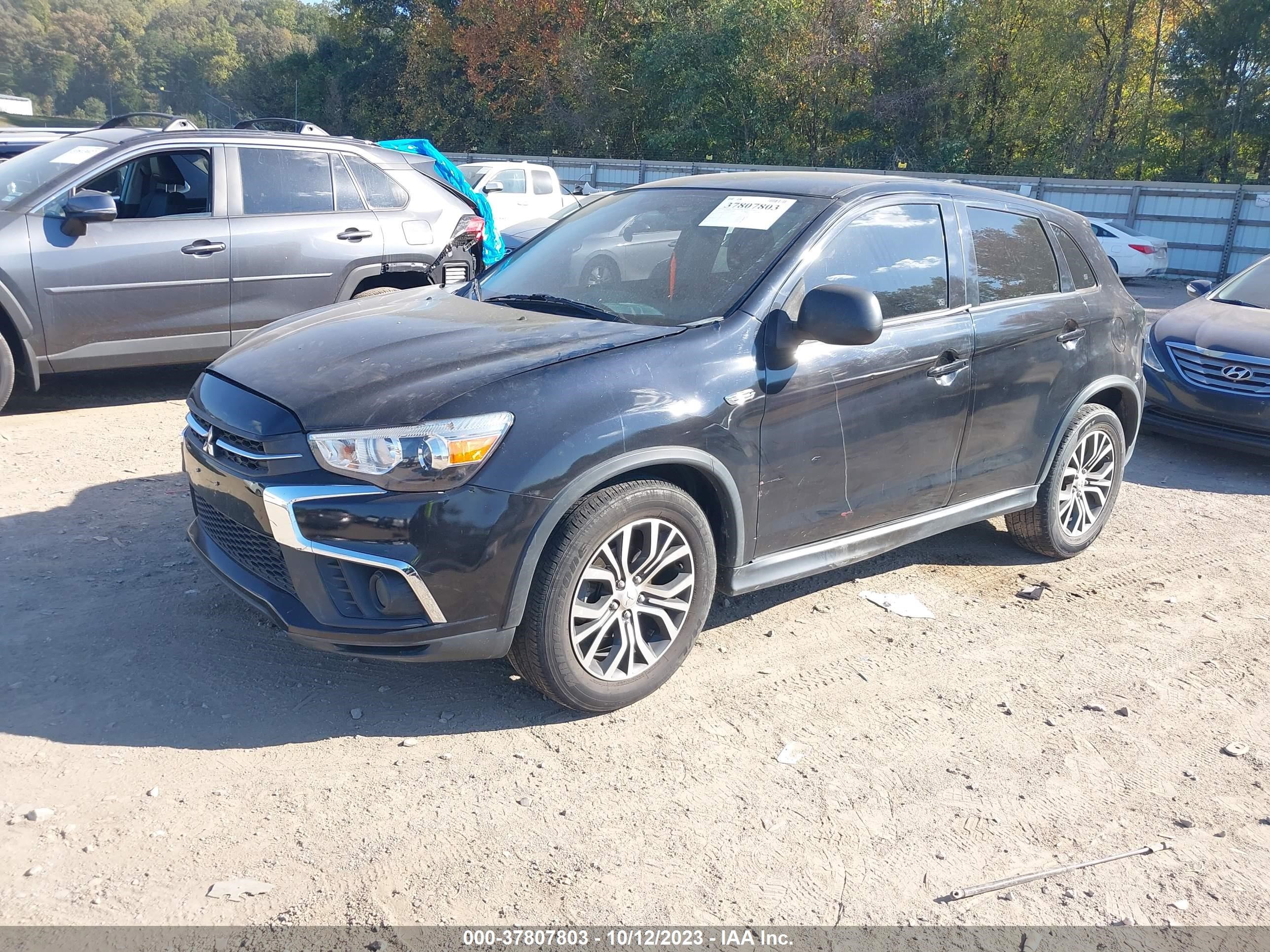 Photo 1 VIN: JA4AP3AU6JZ005777 - MITSUBISHI OUTLANDER 