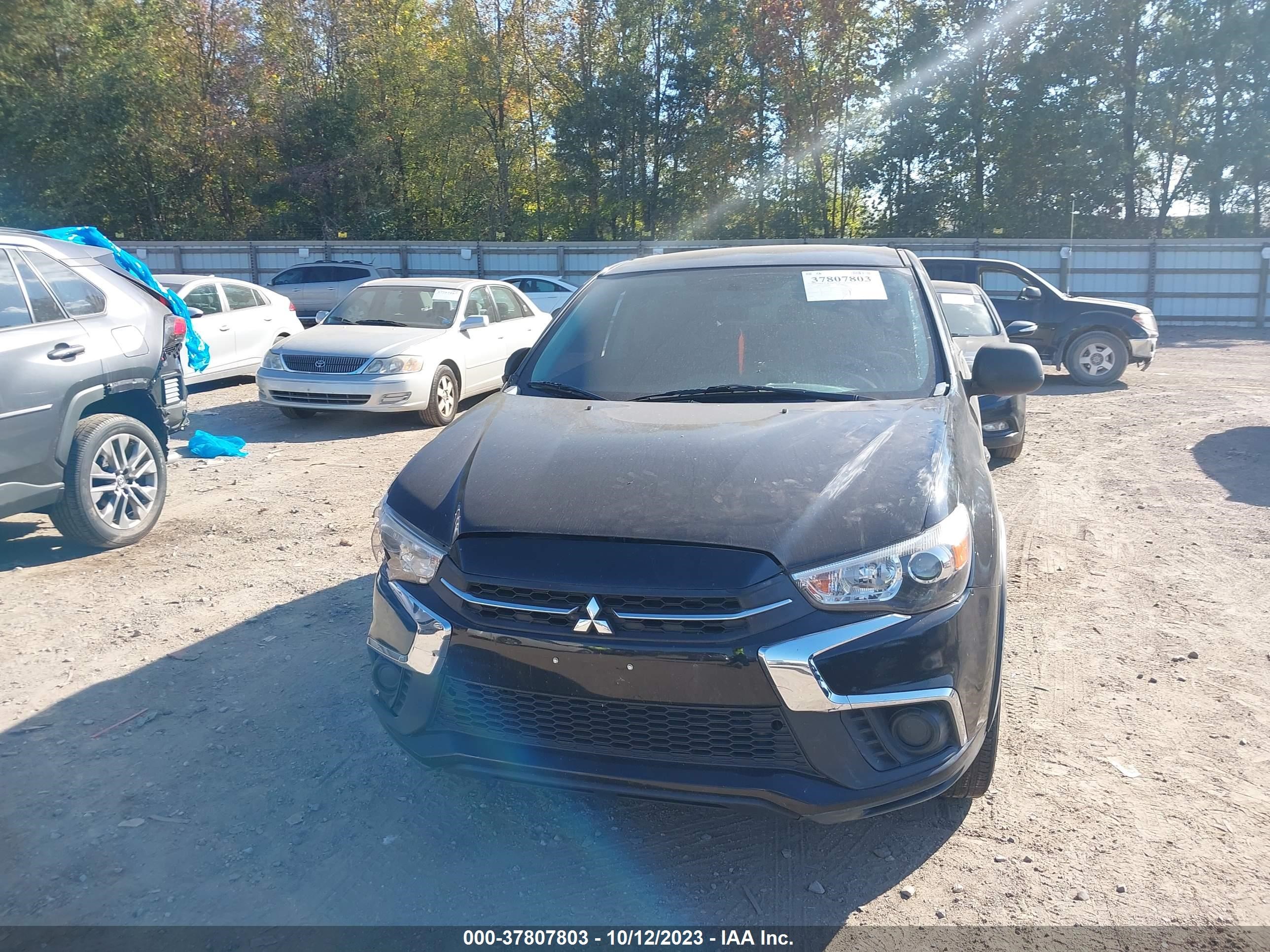 Photo 12 VIN: JA4AP3AU6JZ005777 - MITSUBISHI OUTLANDER 