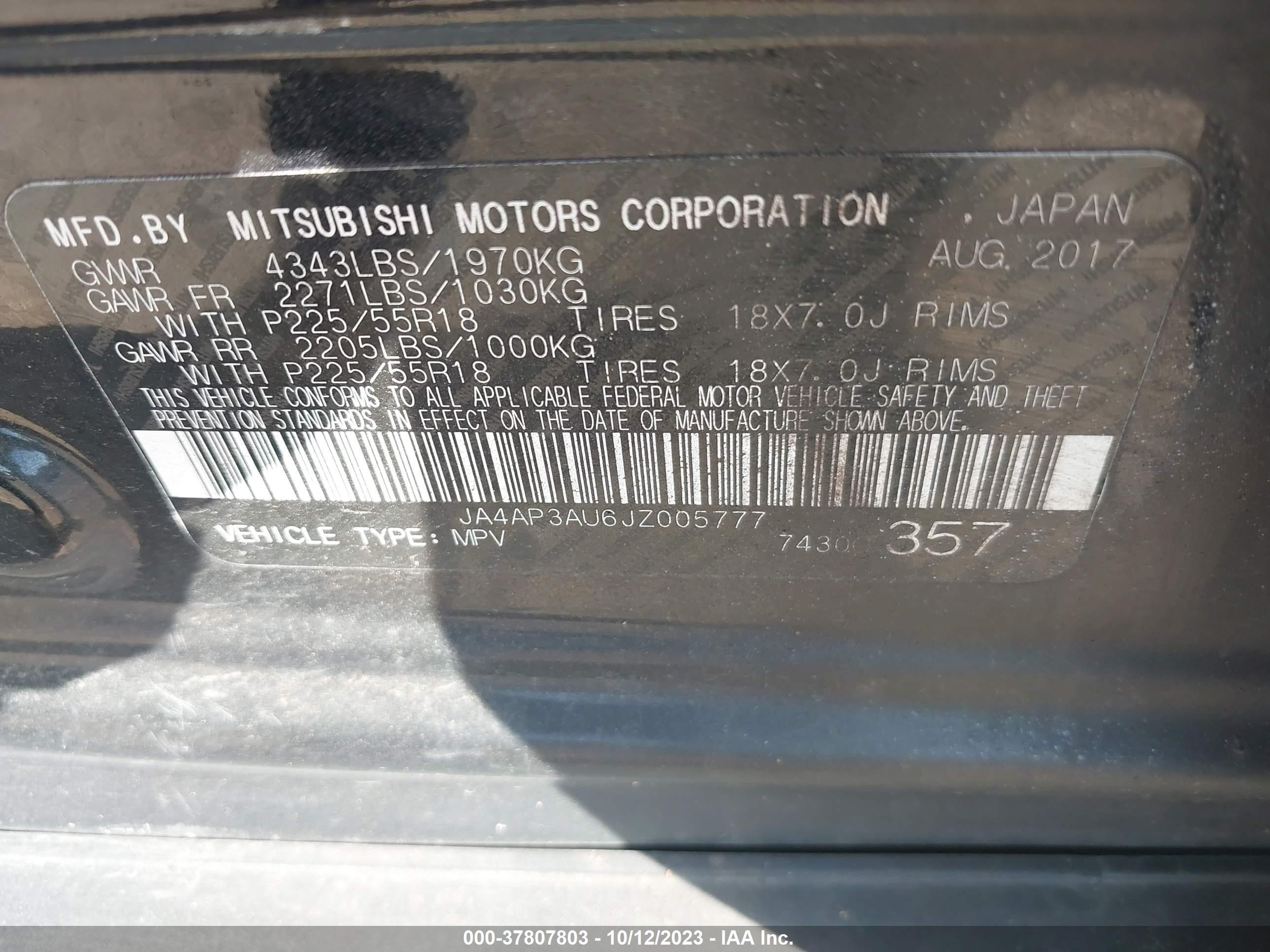 Photo 8 VIN: JA4AP3AU6JZ005777 - MITSUBISHI OUTLANDER 