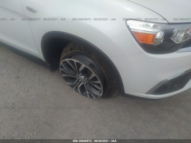 Photo 5 VIN: JA4AP3AU6KU033500 - MITSUBISHI OUTLANDER SPORT 