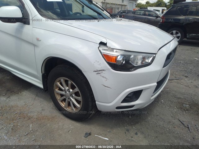 Photo 5 VIN: JA4AP3AU7BZ006132 - MITSUBISHI OUTLANDER SPORT 