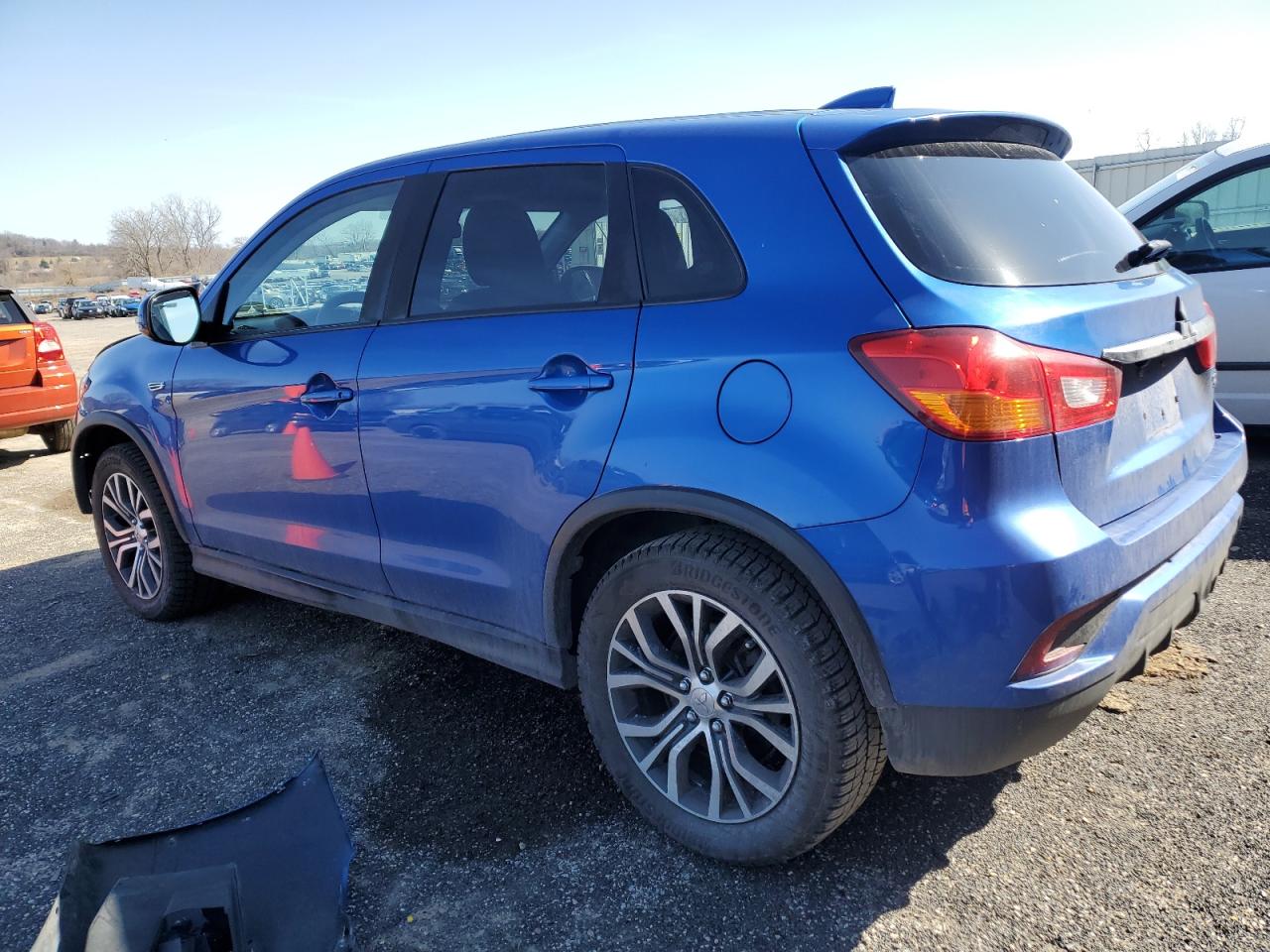 Photo 1 VIN: JA4AP3AU7JU019040 - MITSUBISHI OUTLANDER 