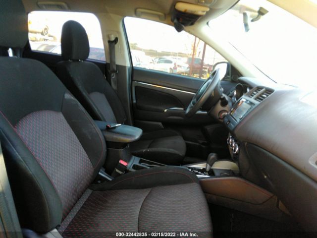 Photo 4 VIN: JA4AP3AU7JZ008624 - MITSUBISHI OUTLANDER SPORT 