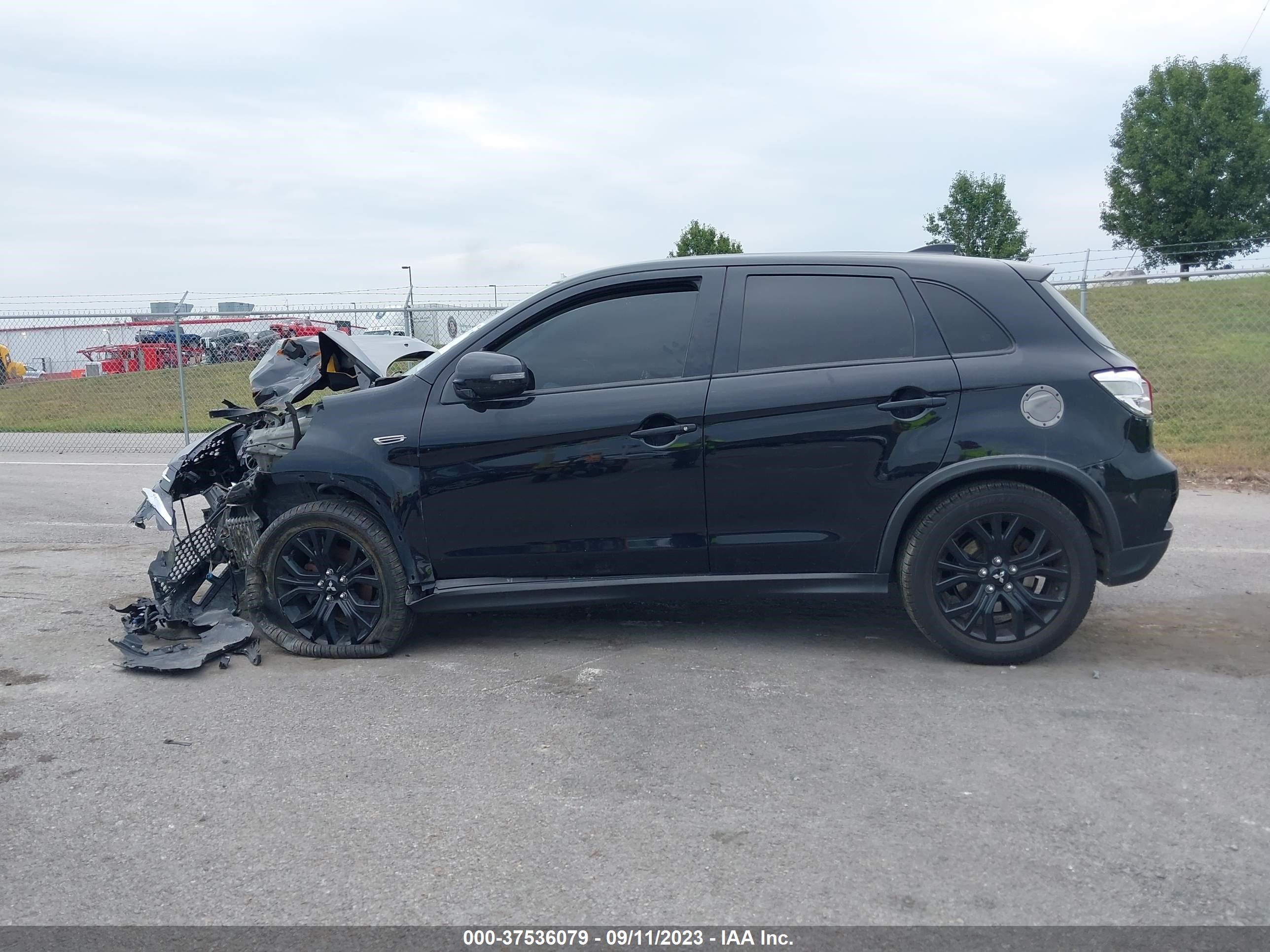 Photo 12 VIN: JA4AP3AU7KU024935 - MITSUBISHI OUTLANDER 