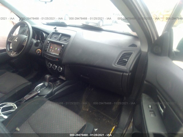 Photo 4 VIN: JA4AP3AU8HZ034157 - MITSUBISHI OUTLANDER SPORT 