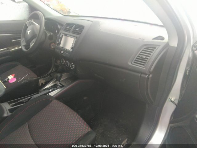 Photo 4 VIN: JA4AP3AU8JZ001018 - MITSUBISHI OUTLANDER SPORT 