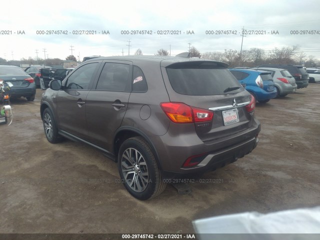 Photo 2 VIN: JA4AP3AU8JZ002007 - MITSUBISHI OUTLANDER SPORT 